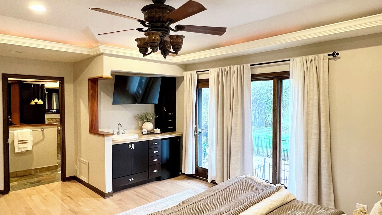 Photo of Bedroom in Schaumburg