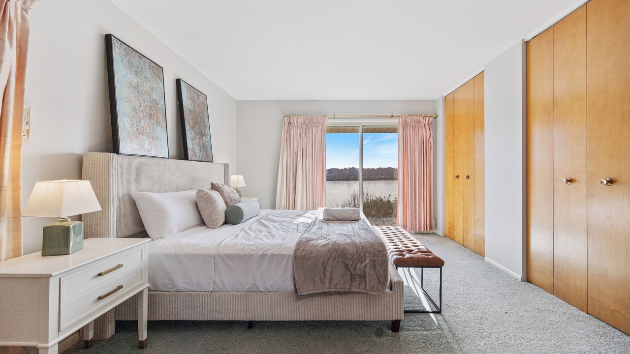 Photo of Bedroom in Lake Zurich