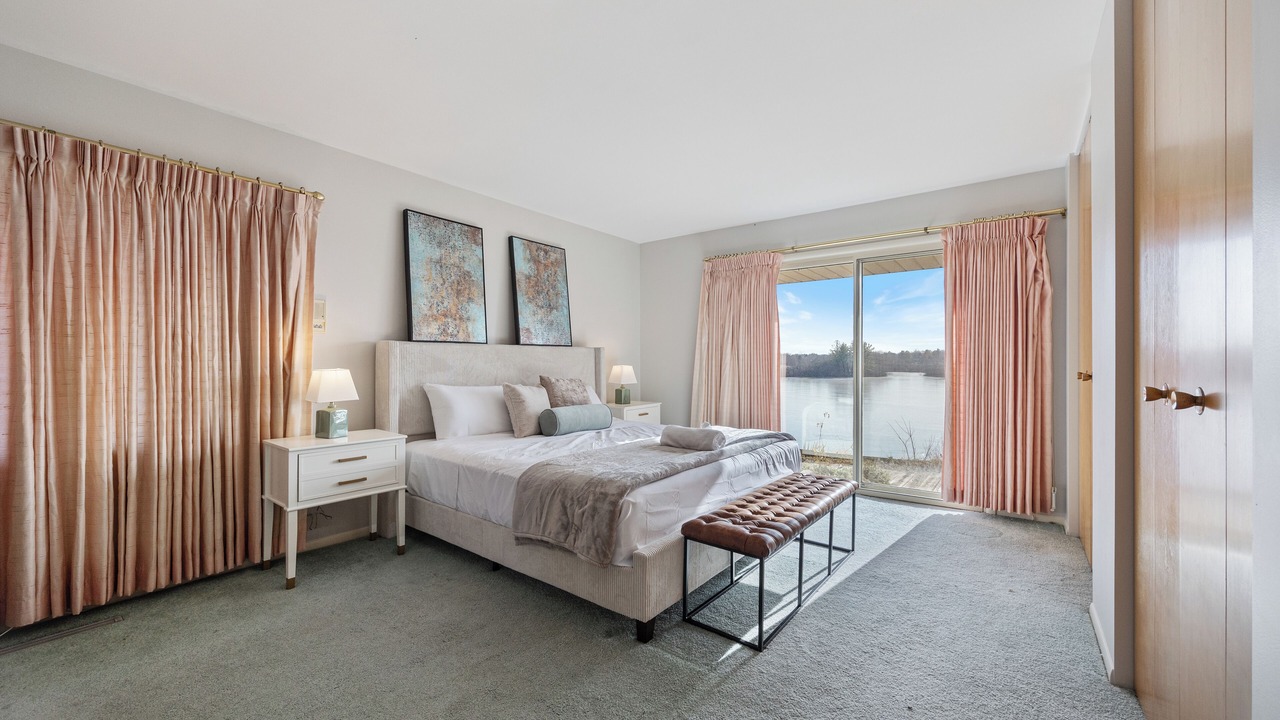 Photo of Bedroom in Lake Zurich
