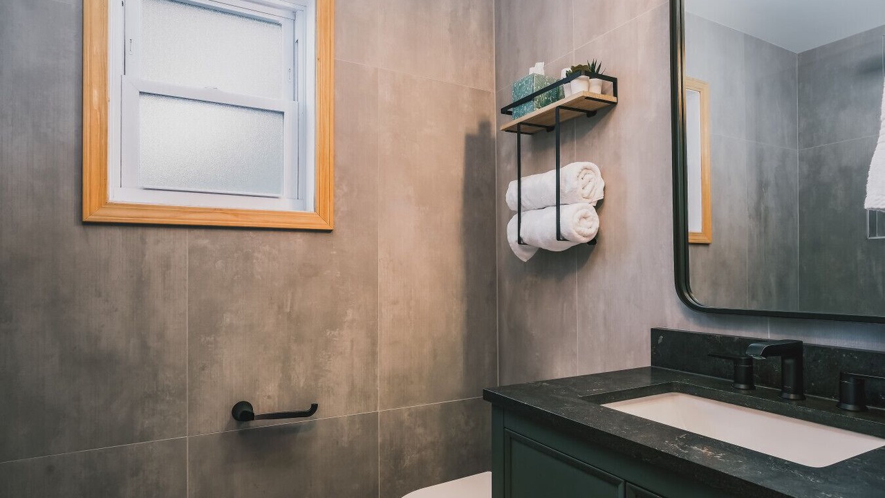 Photo of Bathroom in Fox Lake