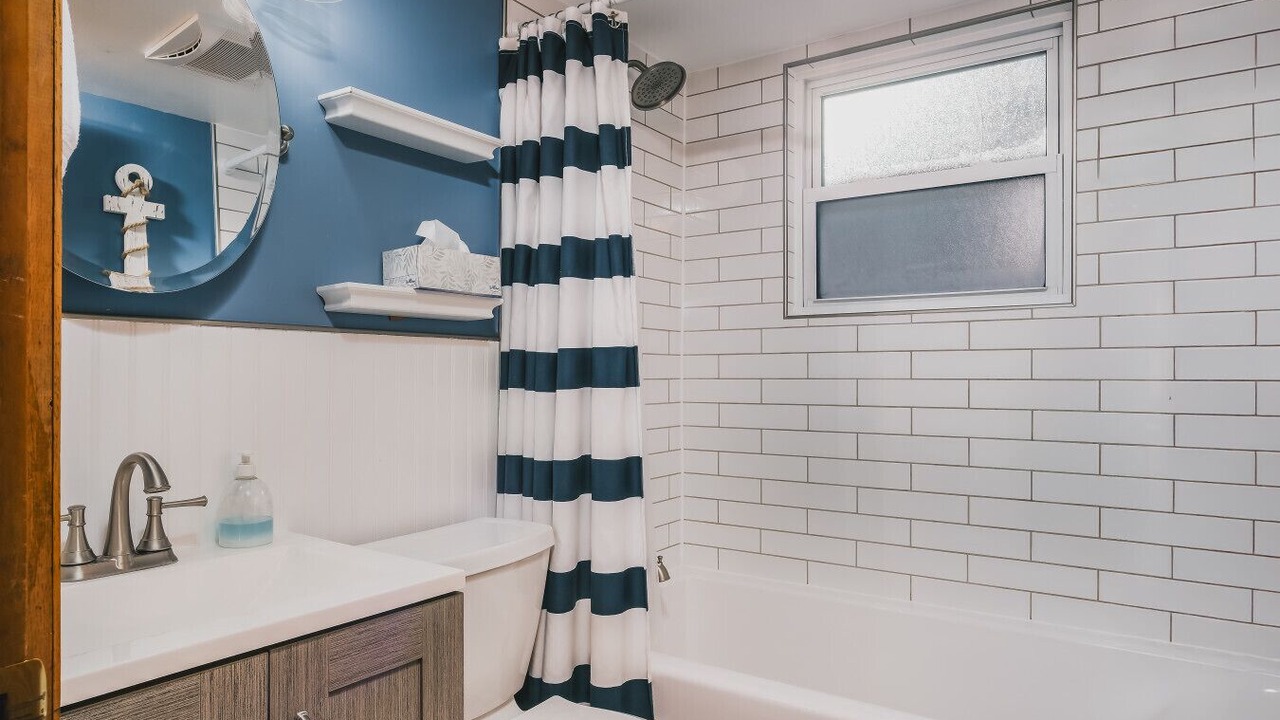 Photo of Bathroom in Fox Lake