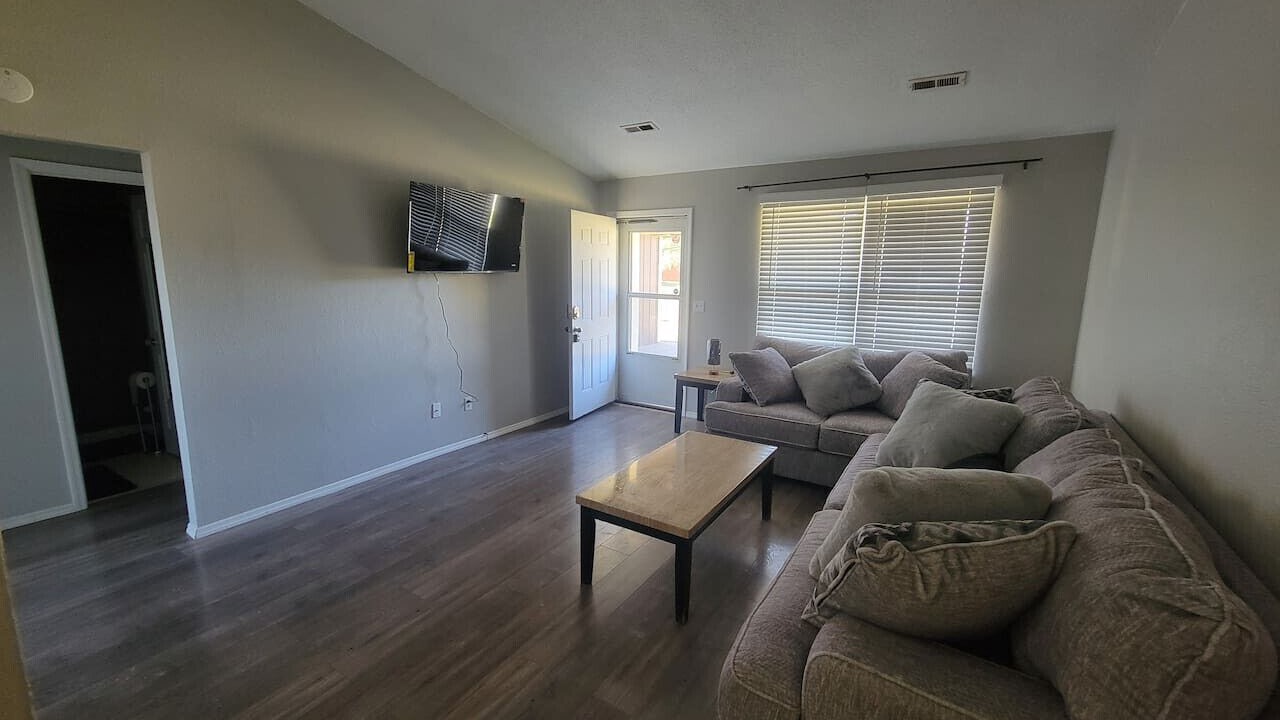 Photo of Livingroom in Pontoon Beach