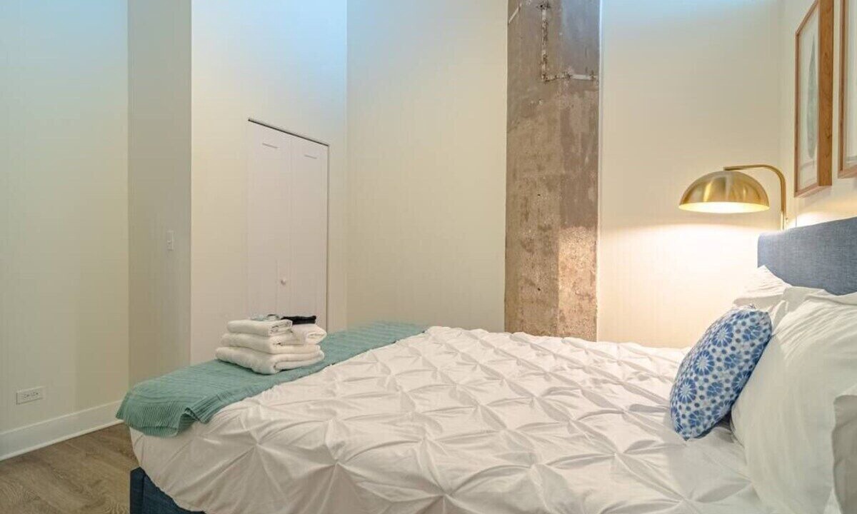 Photo of Bedroom in Near South Side