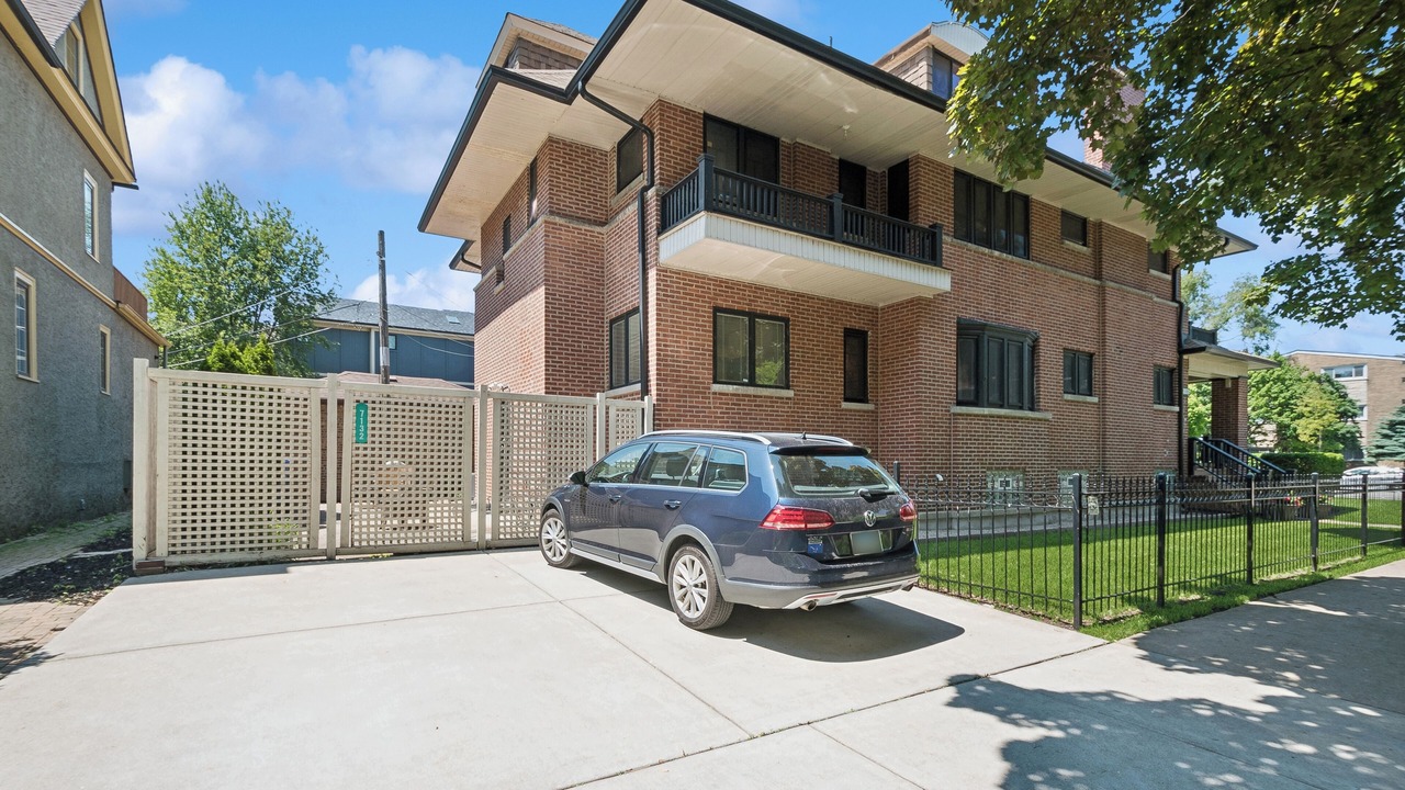 Photo of Outdoor in Rogers Park