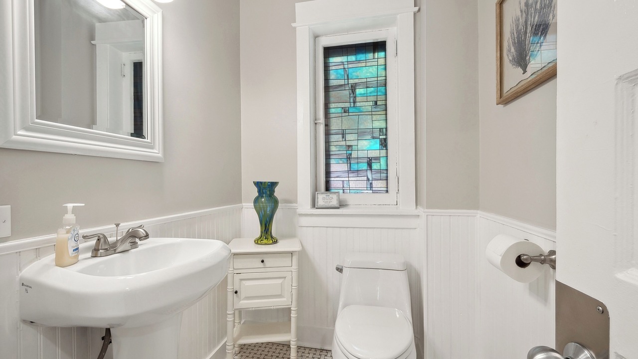Photo of Bathroom in Rogers Park