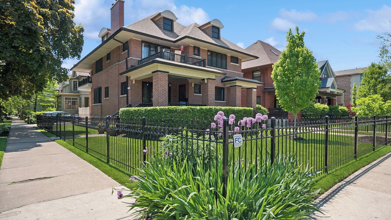 Photo of Outdoor in Rogers Park