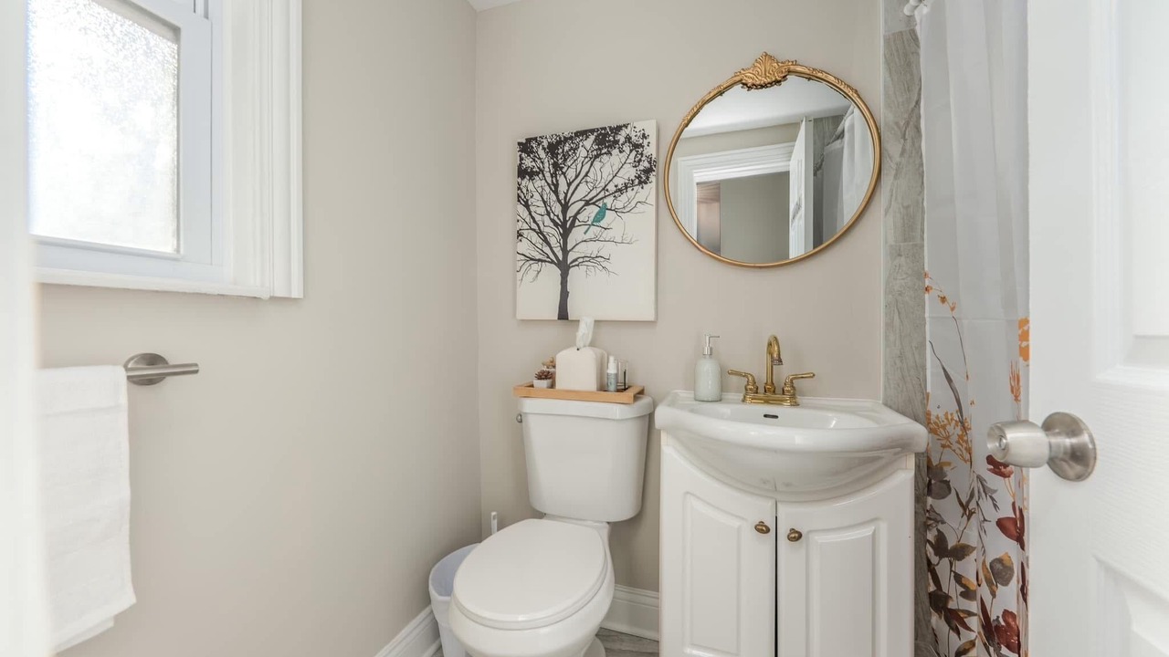 Photo of Bathroom in Olympia Fields