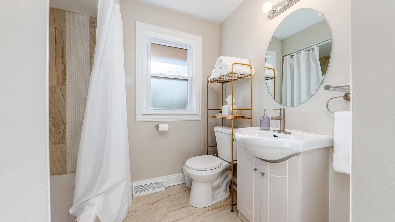 Photo of Bathroom in Olympia Fields