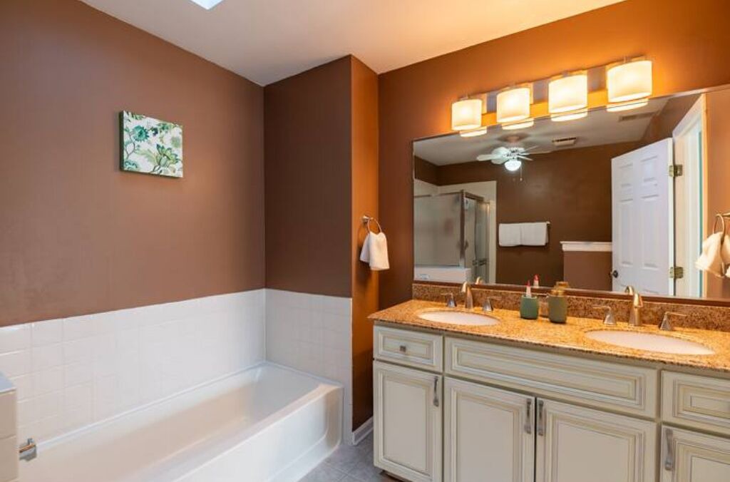 Photo of Bathroom in Plato Center