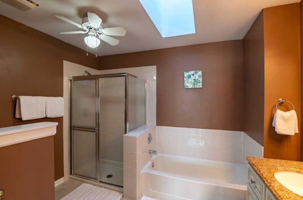Photo of Bathroom in Plato Center