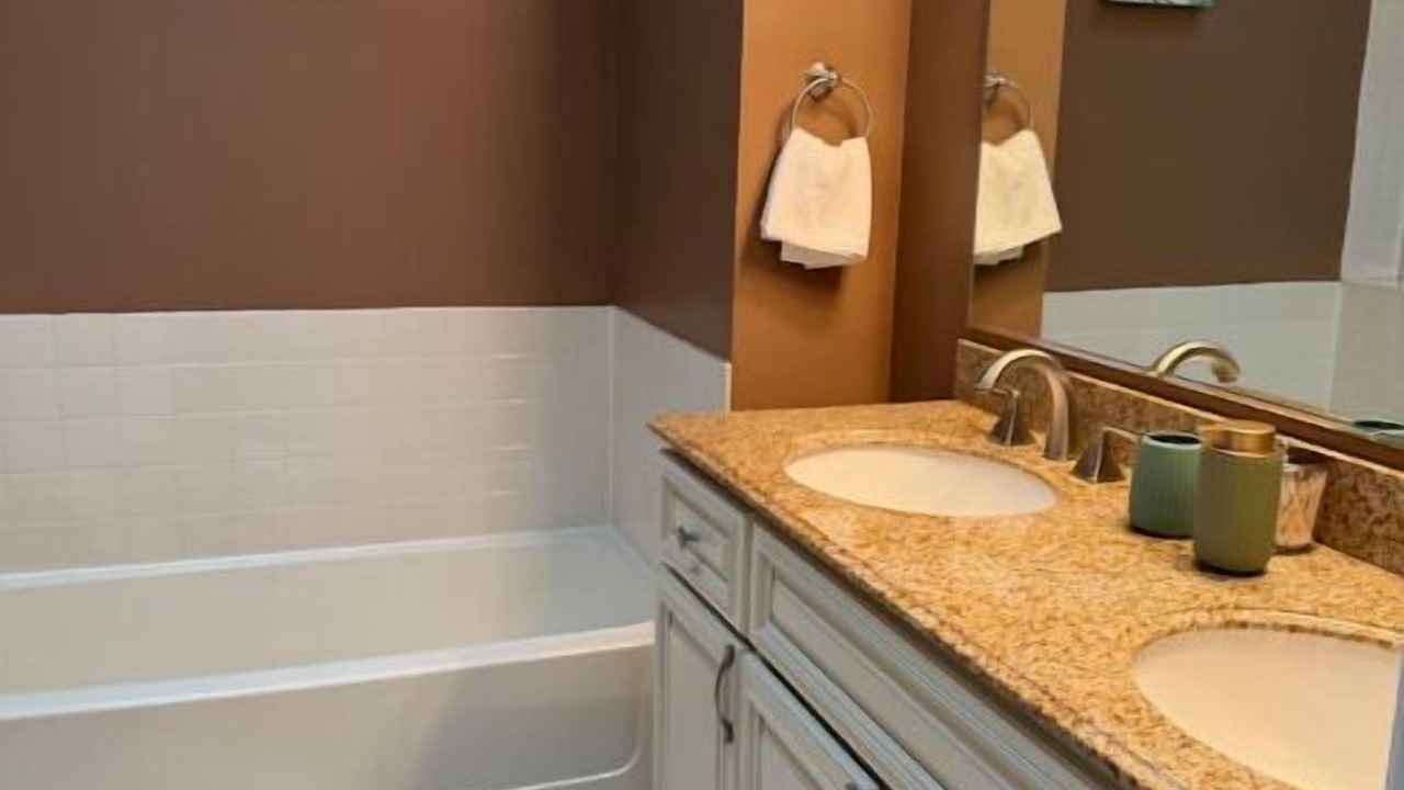 Photo of Bathroom in Plato Center