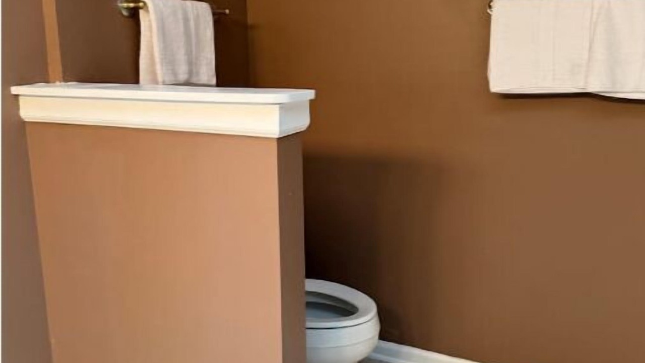 Photo of Bathroom in Plato Center