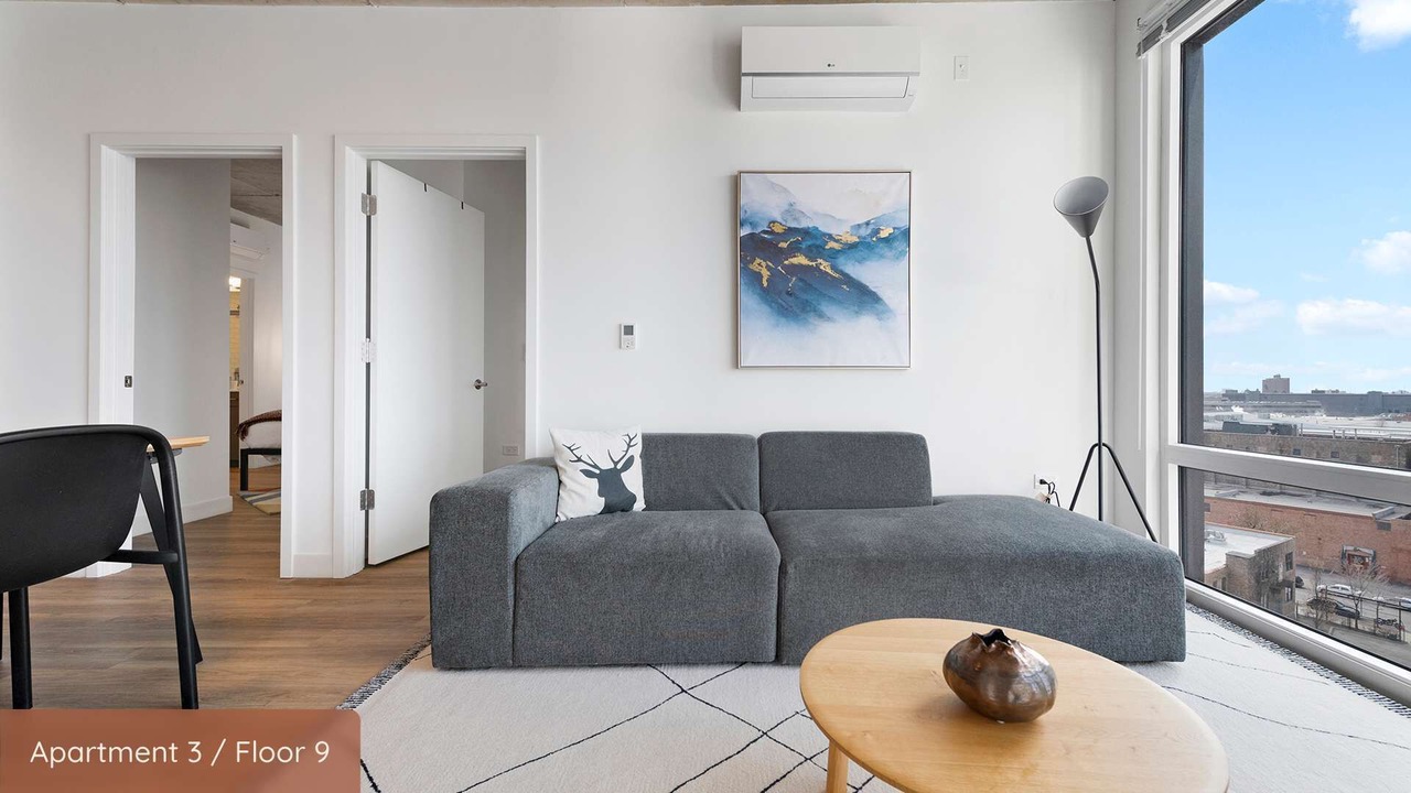 Photo of Livingroom in River North