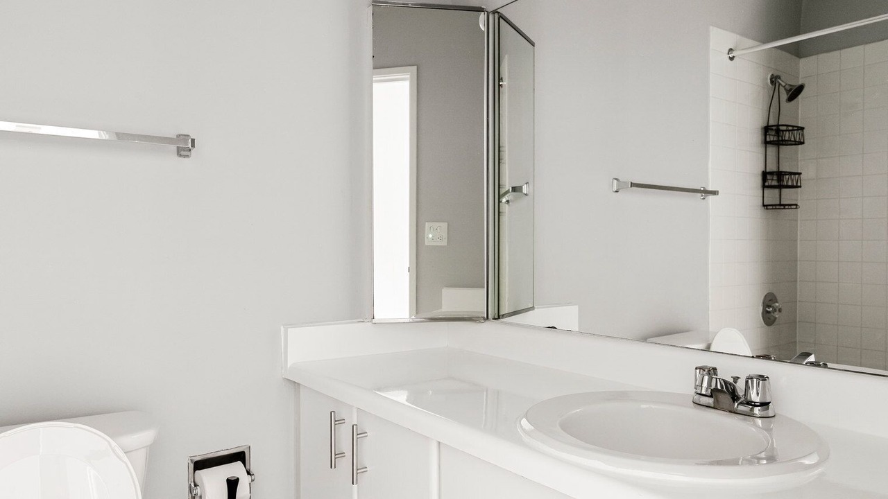 Photo of Bathroom in Streeterville