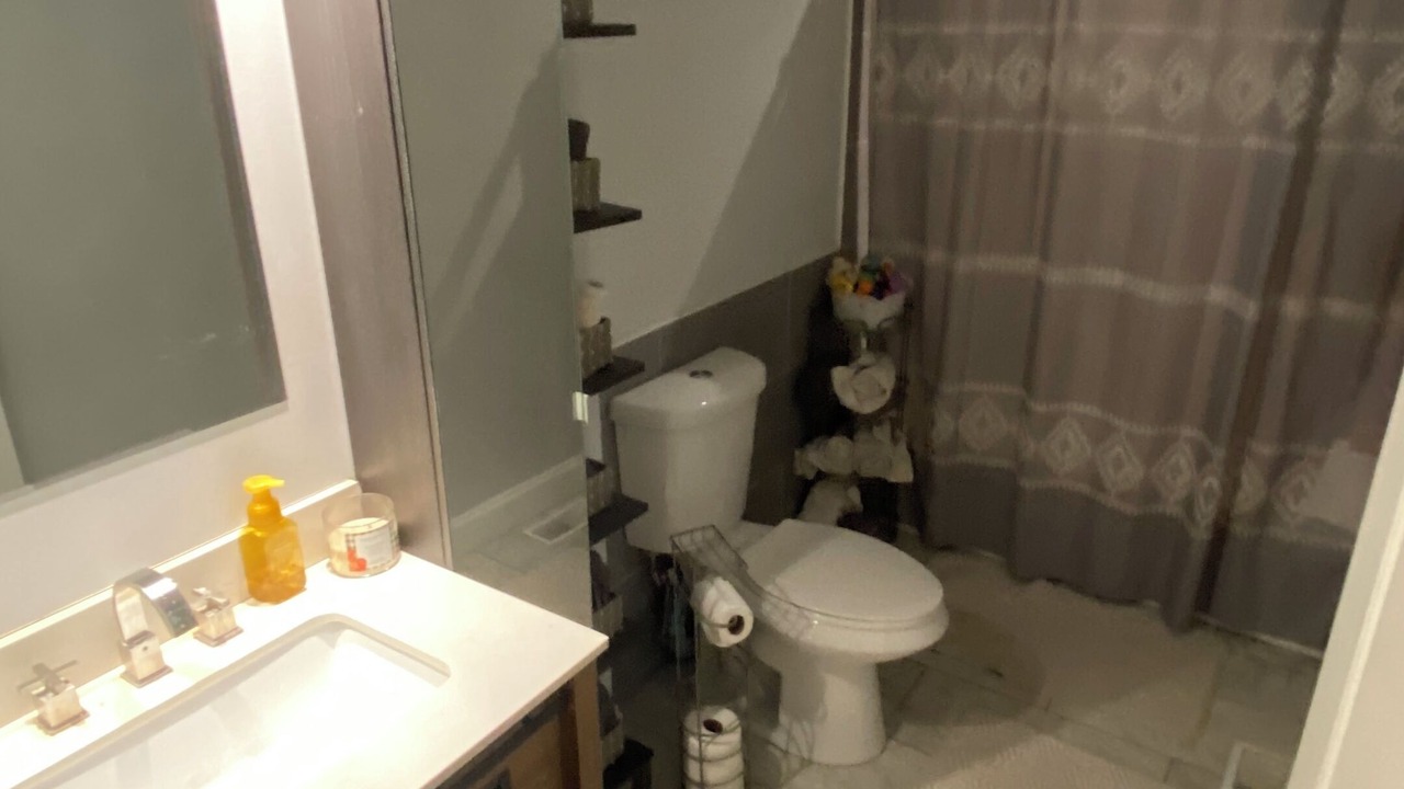 Photo of Bathroom in Woodridge