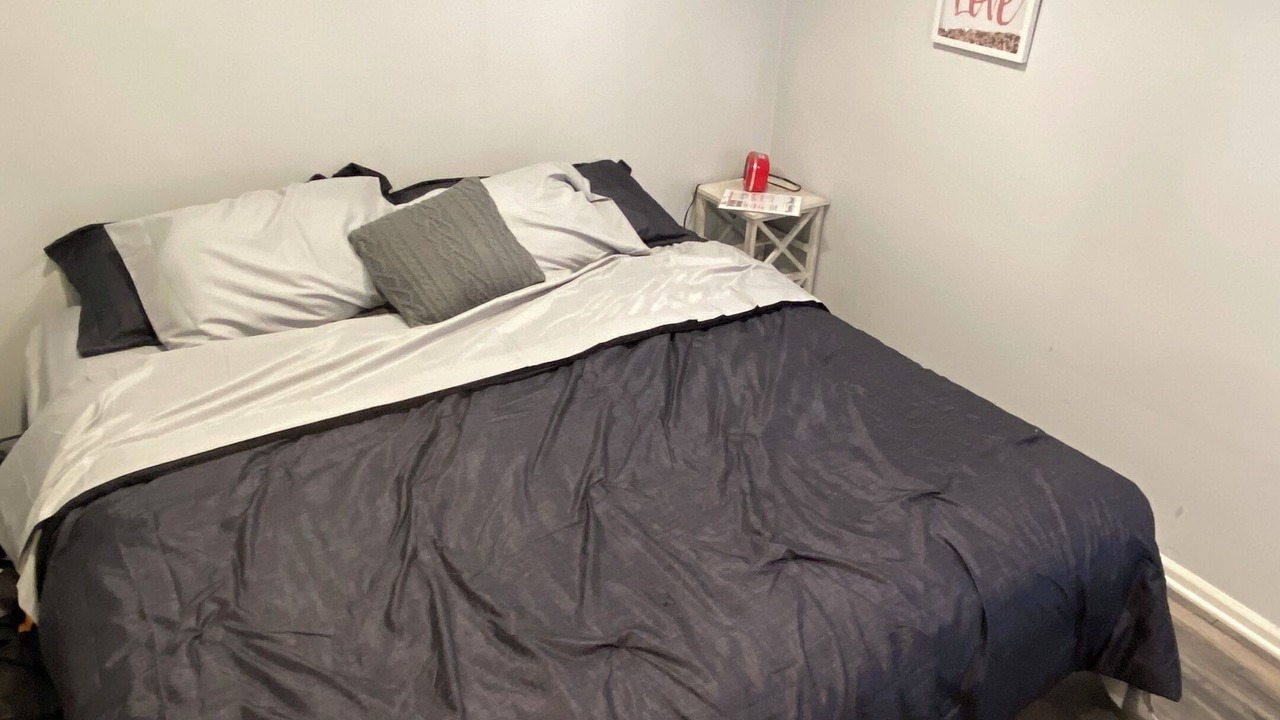 Photo of Bedroom in Woodridge