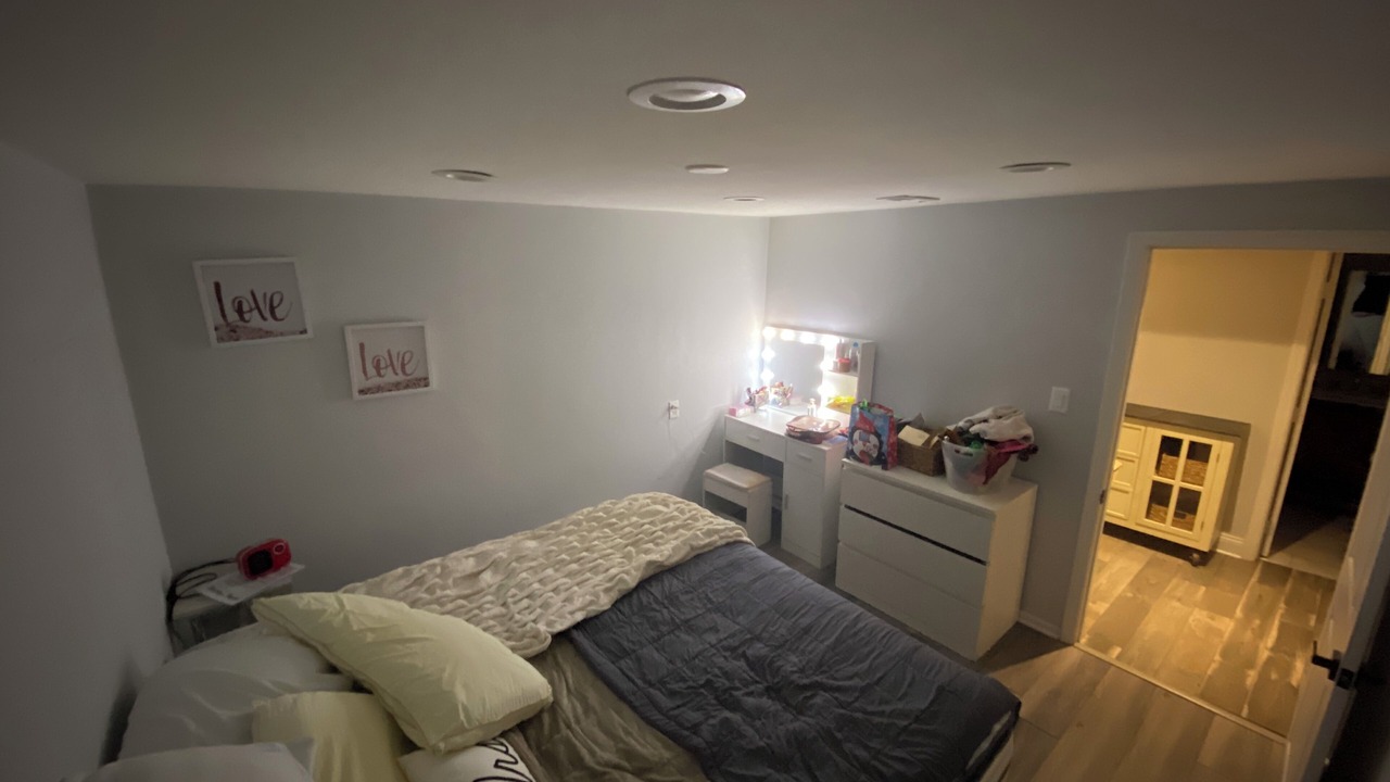 Photo of Bedroom in Woodridge