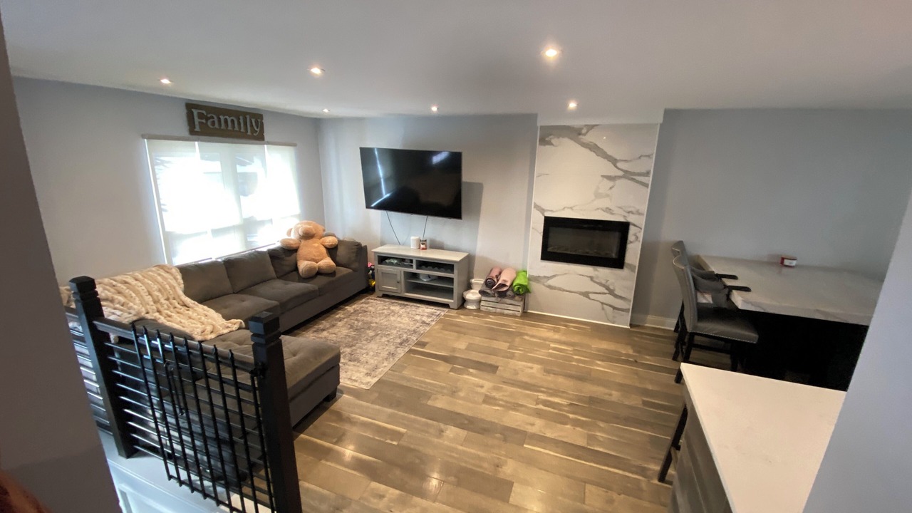 Photo of Livingroom in Woodridge