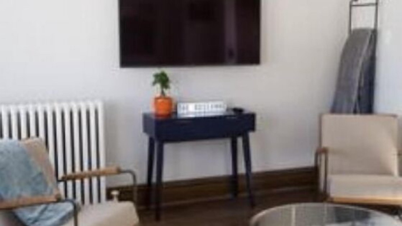 Photo of Livingroom in Forest Park