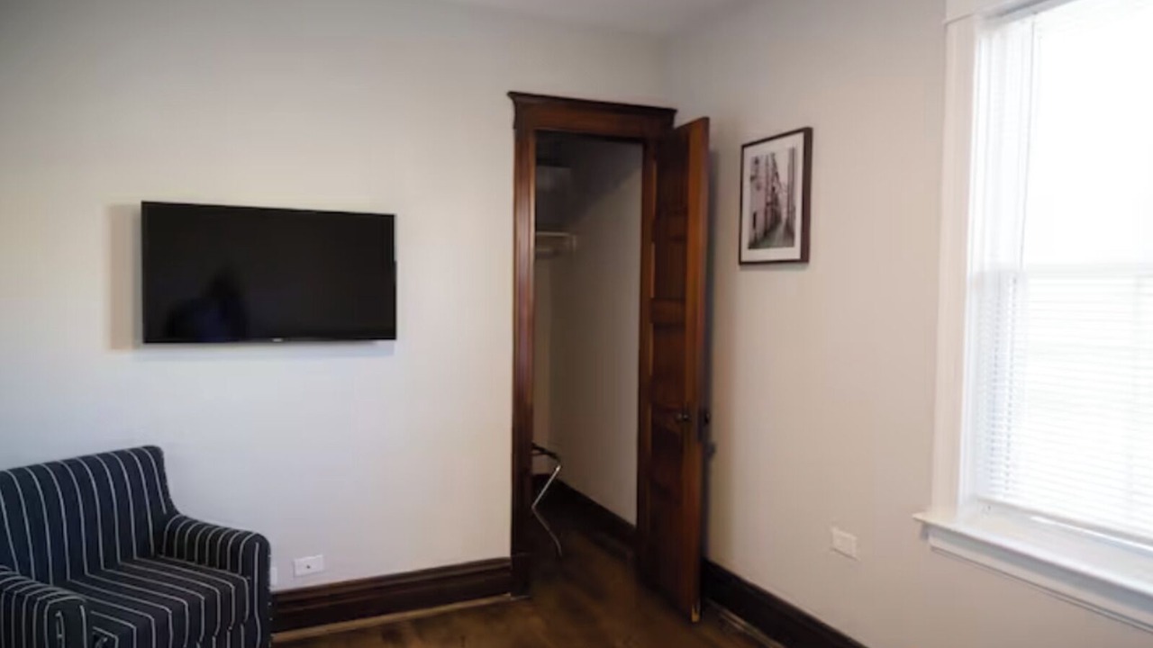 Photo of Bedroom in Forest Park
