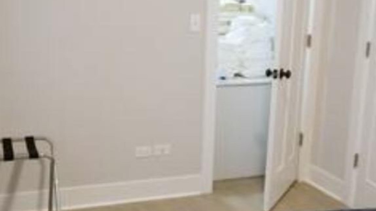 Photo of Bedroom in Forest Park