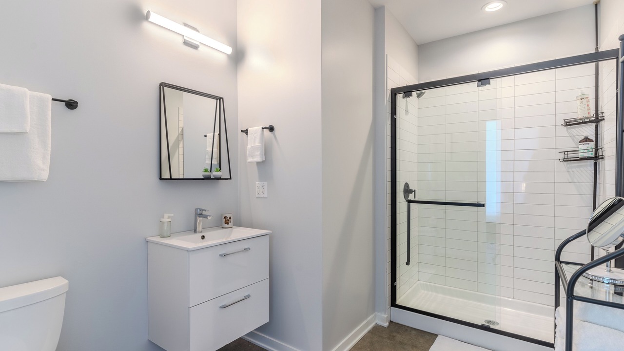 Photo of Bathroom in Oak Park