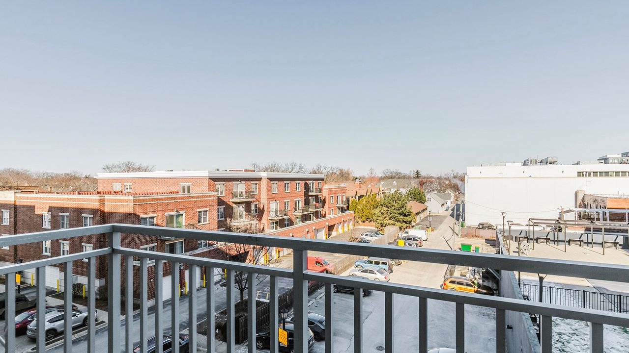 Photo of Outdoor in Elmhurst