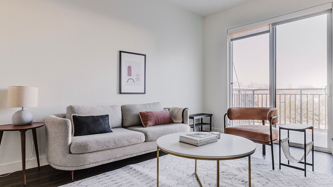 Photo of Livingroom in Elmhurst