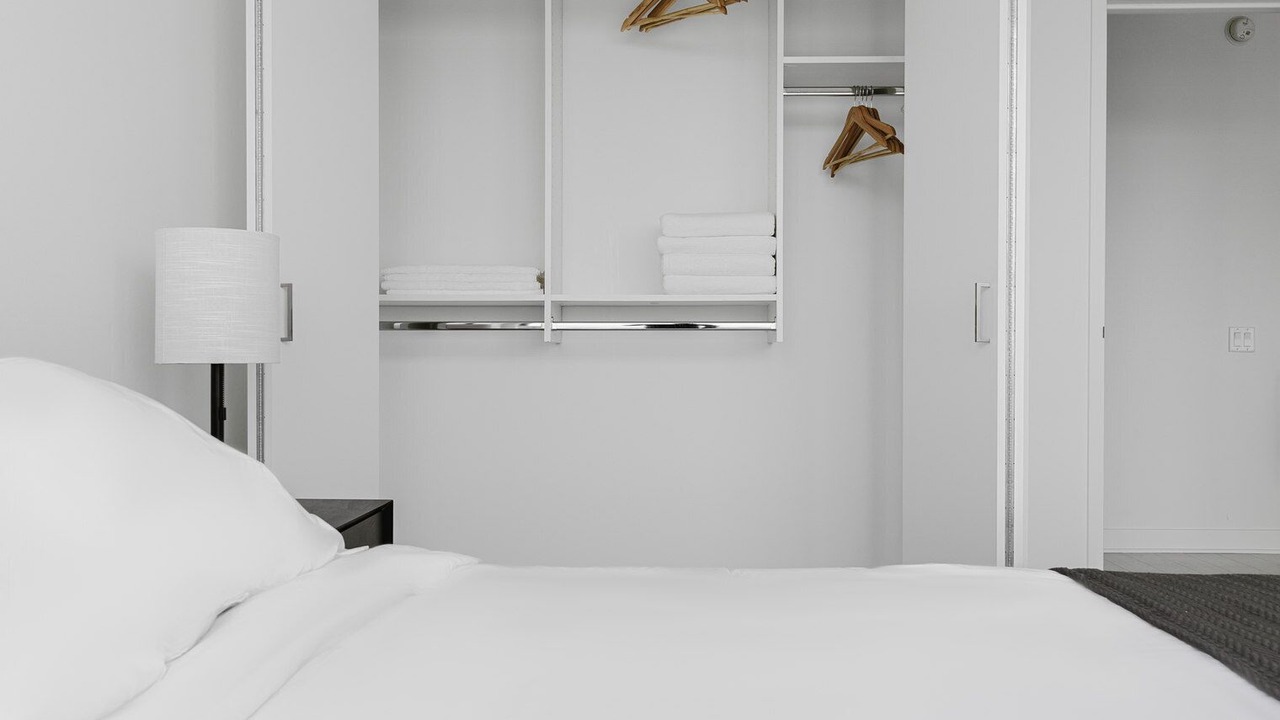 Photo of Bedroom in Near West Side