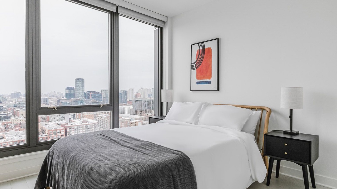 Photo of Bedroom in Near West Side