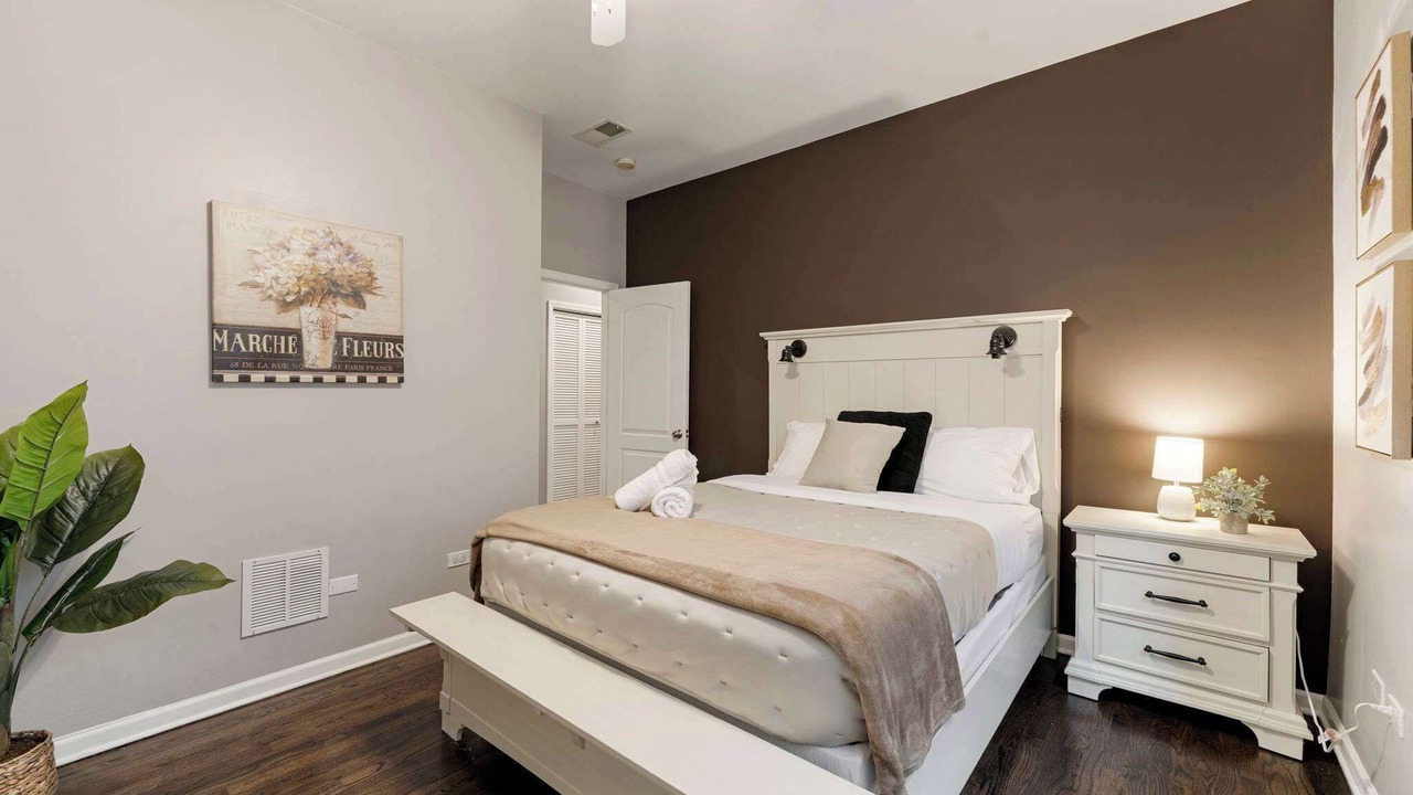 Photo of Bedroom in Near South Side