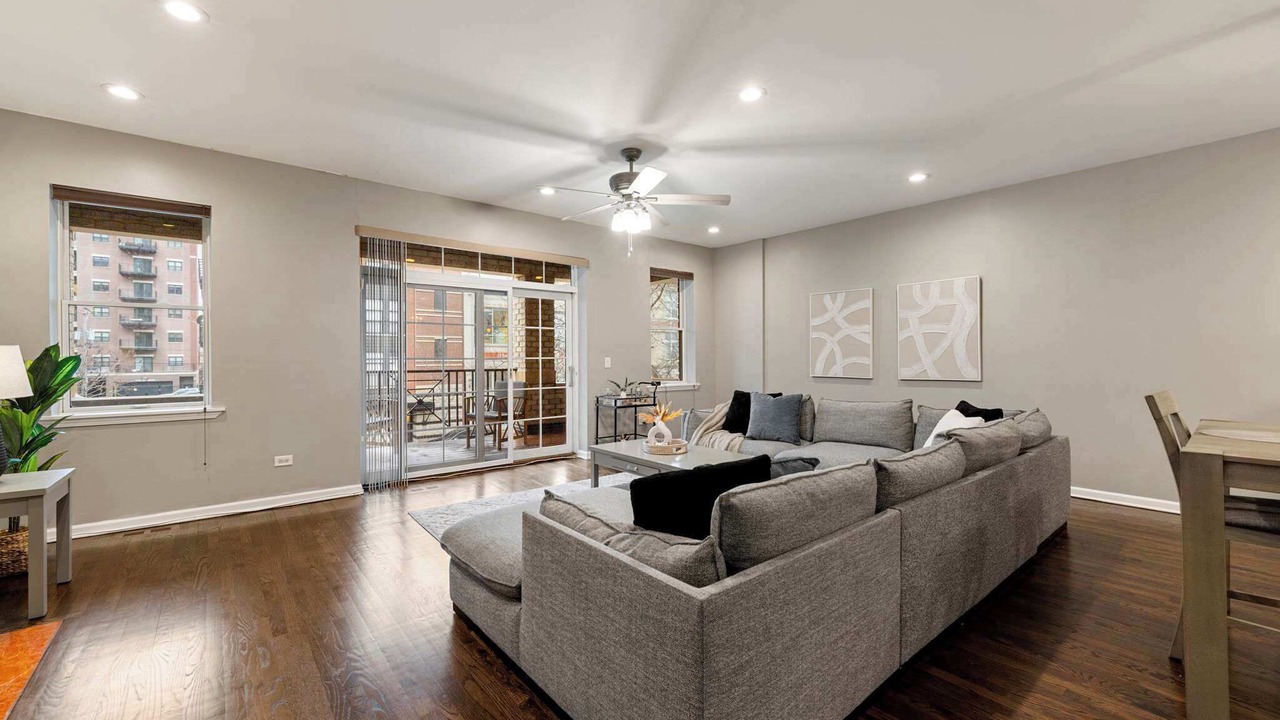 Photo of Livingroom in Near South Side