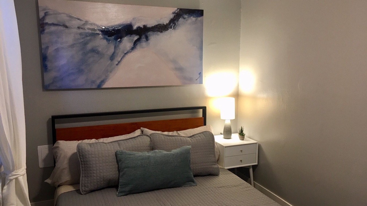 Photo of Bedroom in Lakeview