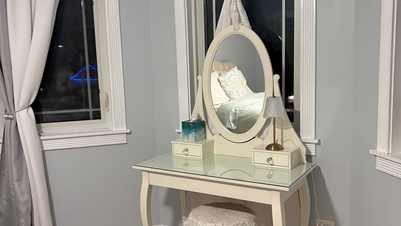Photo of Bedroom in Evergreen Park