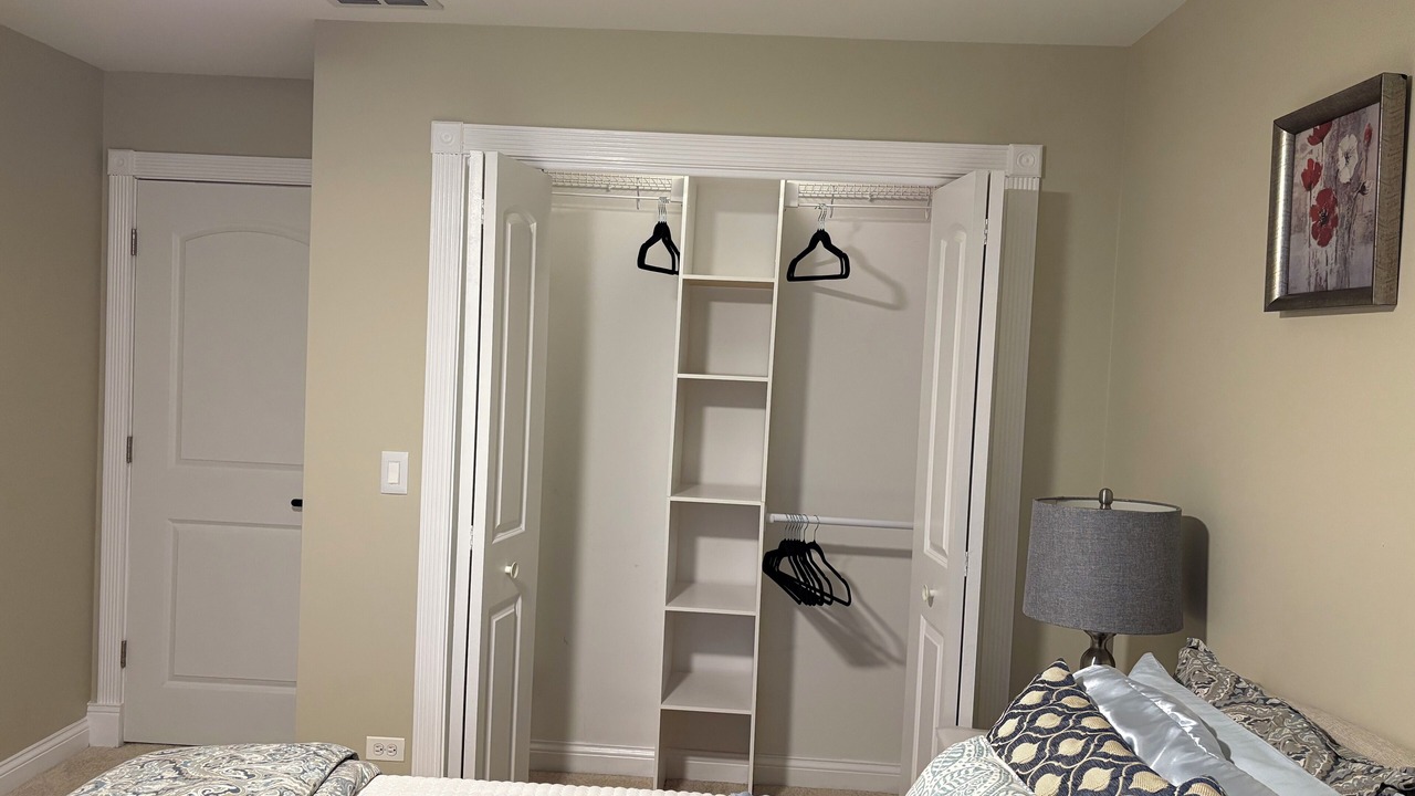 Photo of Bedroom in Evergreen Park