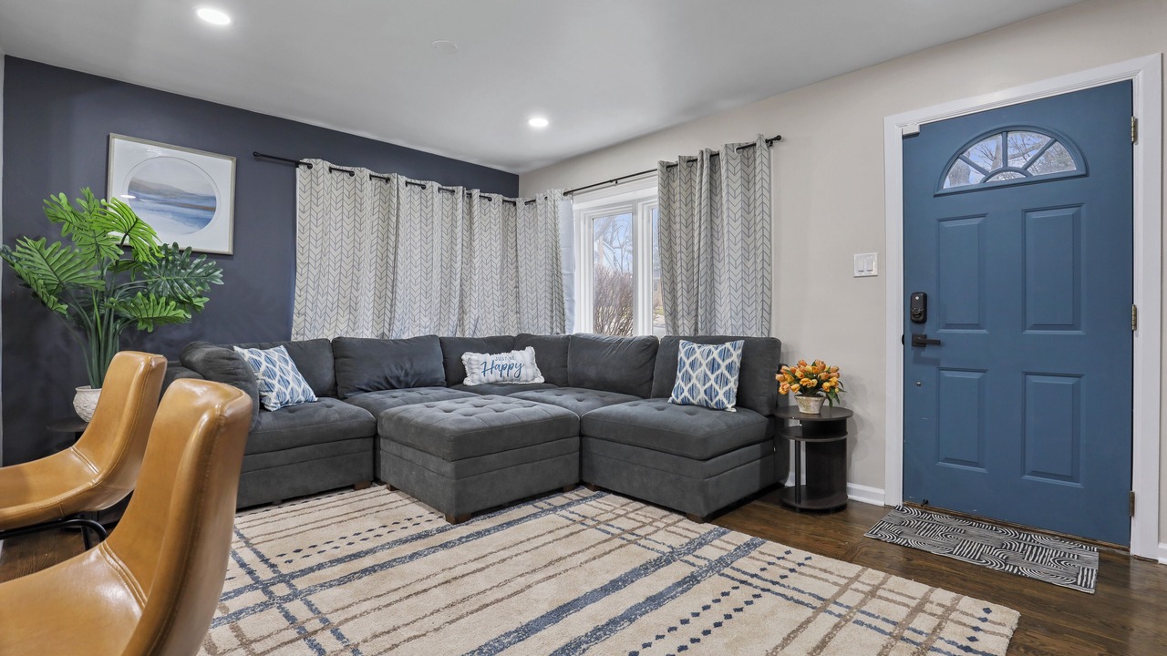 Photo of Livingroom in Downers Grove