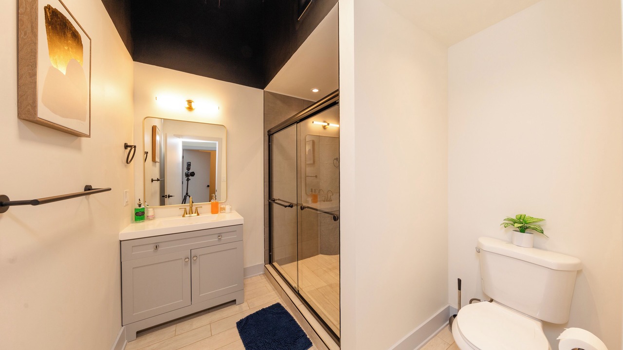 Photo of Bathroom in Prairie District