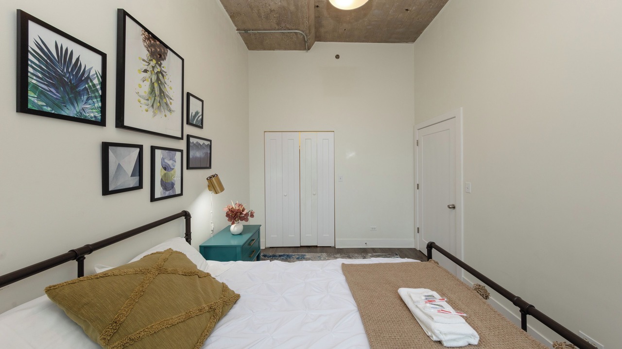 Photo of Bedroom in Near South Side