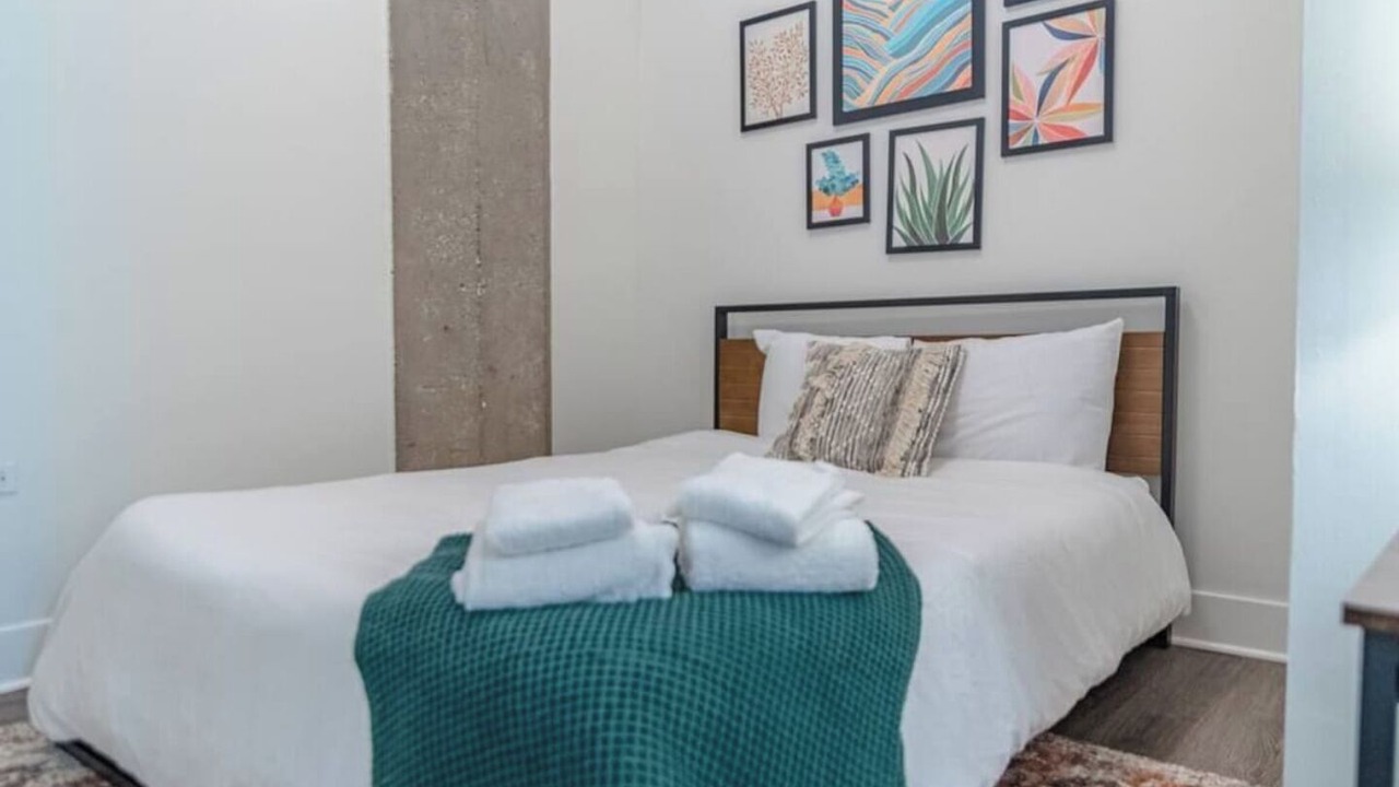 Photo of Bedroom in Near South Side