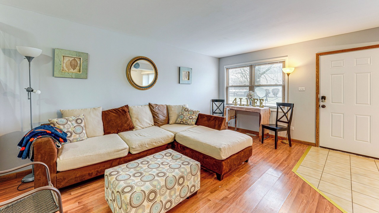 Photo of Livingroom in Country Club Hills