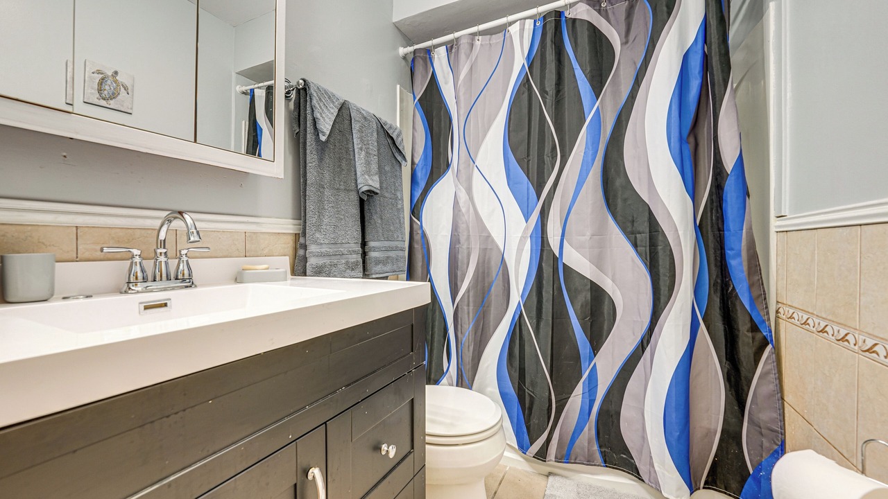 Photo of Bathroom in Country Club Hills
