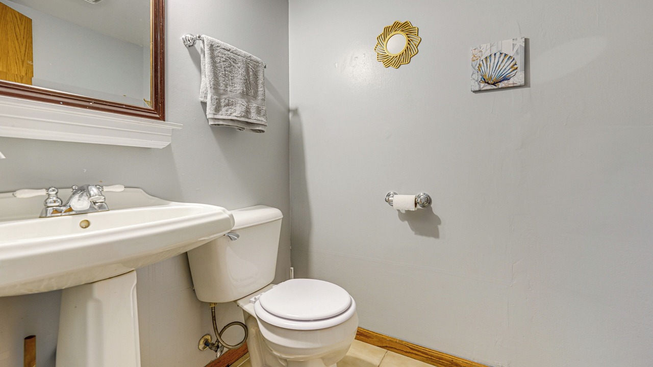 Photo of Bathroom in Country Club Hills