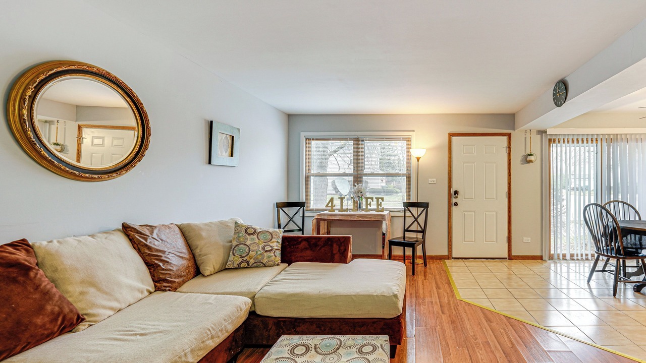 Photo of Livingroom in Country Club Hills