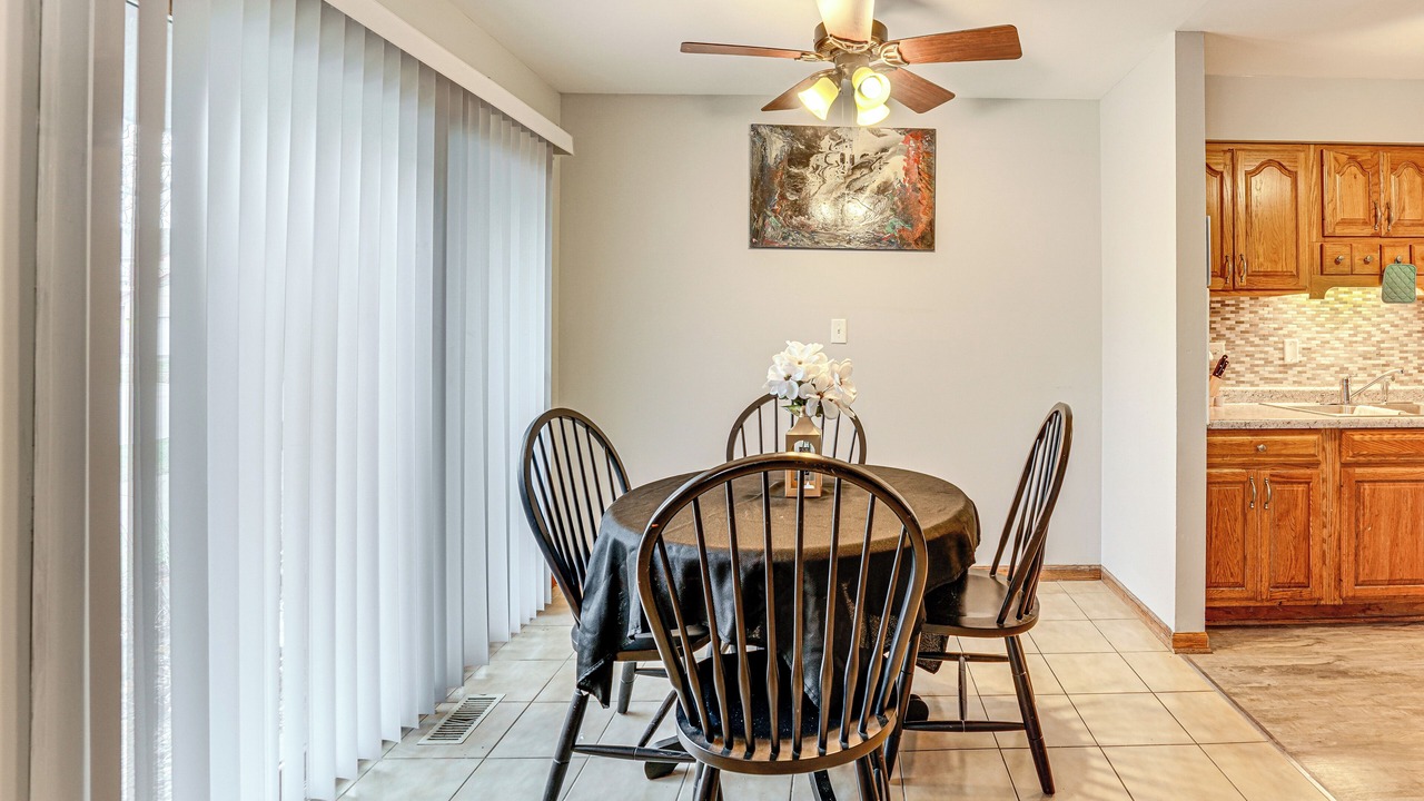 Photo of Bedroom in Country Club Hills