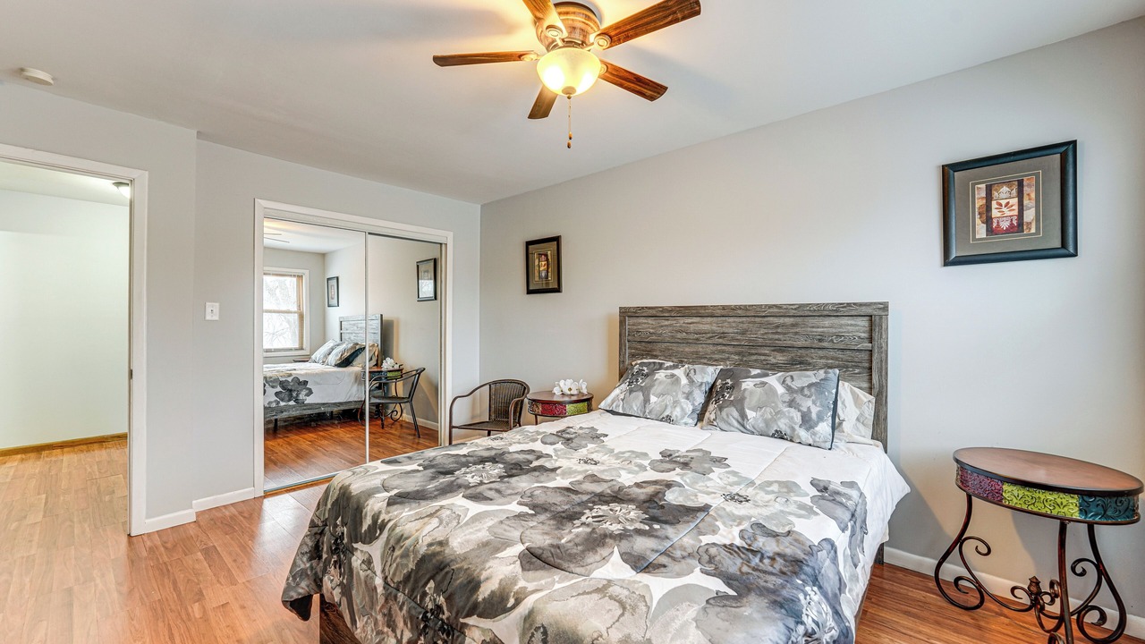 Photo of Bedroom in Country Club Hills