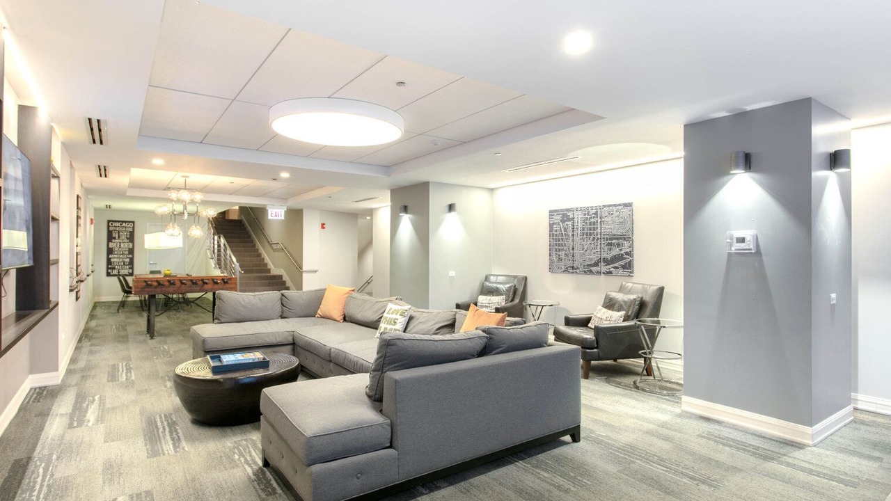 Photo of Livingroom in Near North Side