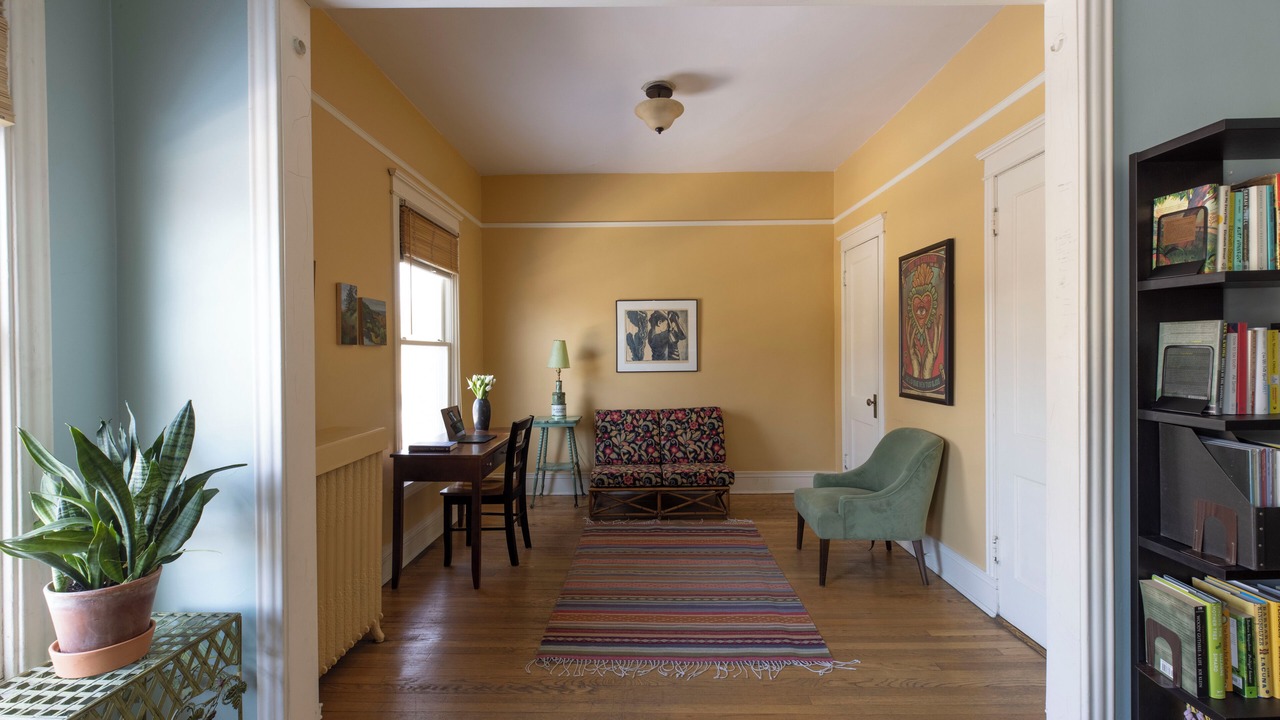 Photo of Livingroom in Edgewater
