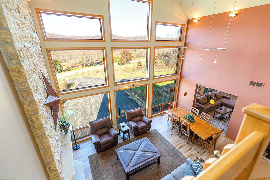 Photo of Livingroom in The Galena Territory