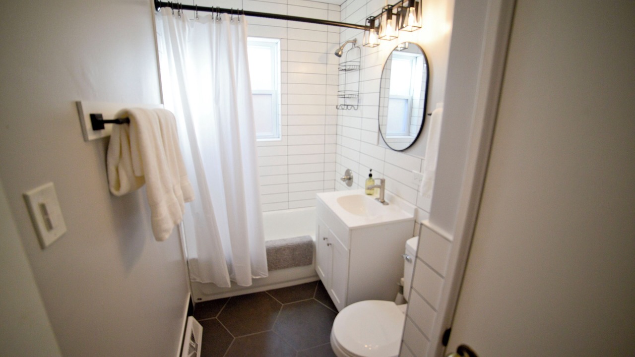 Photo of Bathroom in Burbank