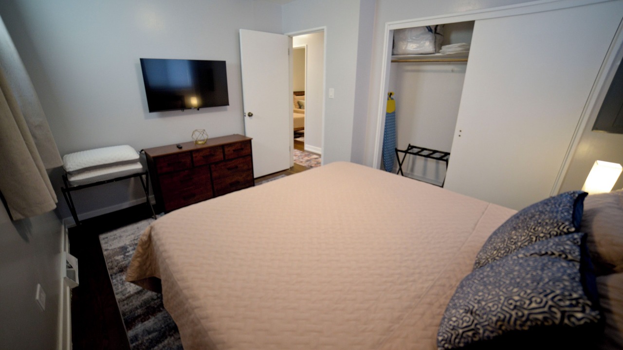 Photo of Bedroom in Burbank